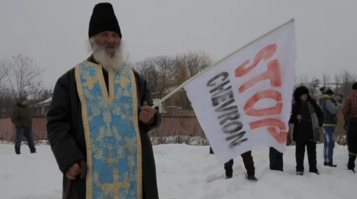 2014 02 18 romania anti-fracking Priest of the Orthodox Church