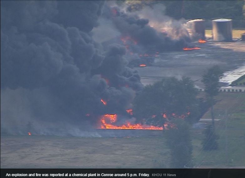 2015 08 14 Chem plant explosion in Texas 1