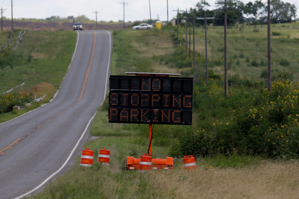 2015 Greenpeace, photo Aaron Sprecher, Encana fracking blowout Karnes Co Texas.2325