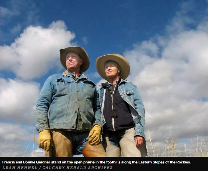 2016 06 26 Francis and Bonnie Gardner, photo in Calgary Herald tribute to Alberta ranching legend Francis Gardner