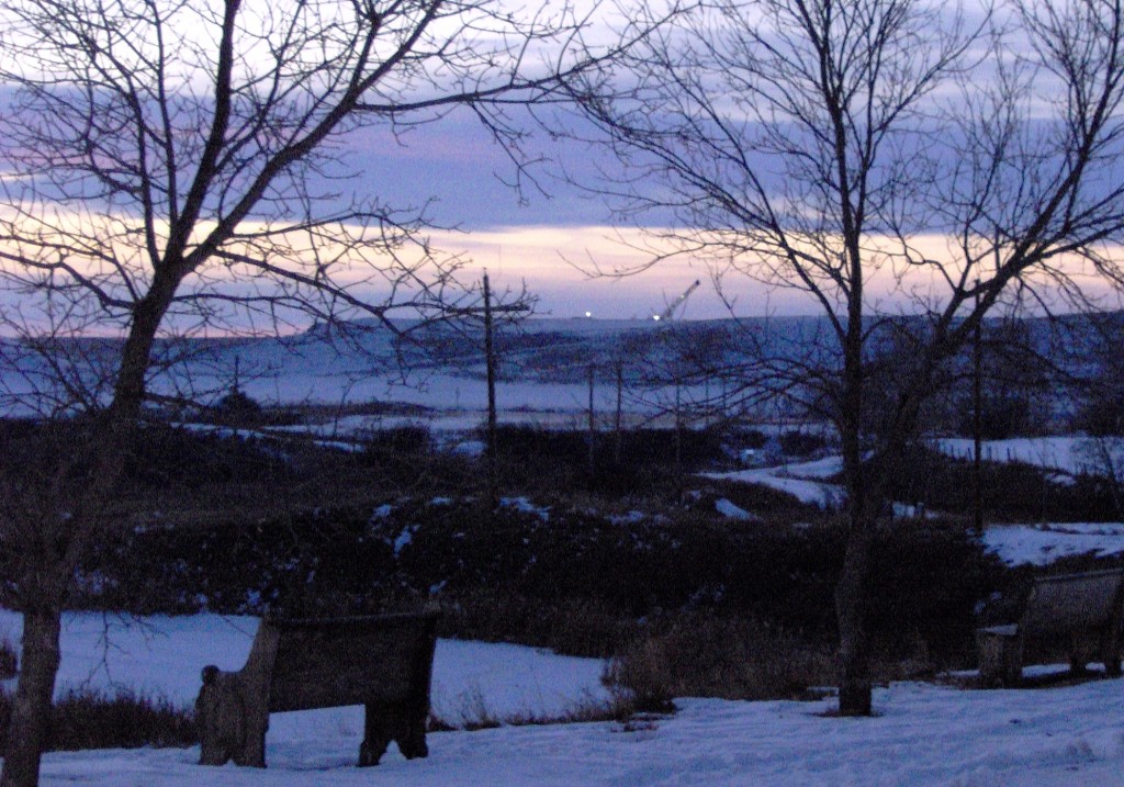 Encana deviated drilling shallow gas well 14-12-27-22 W4M Nov 17, 2012 Photo take in the Hamlet of Rosebud