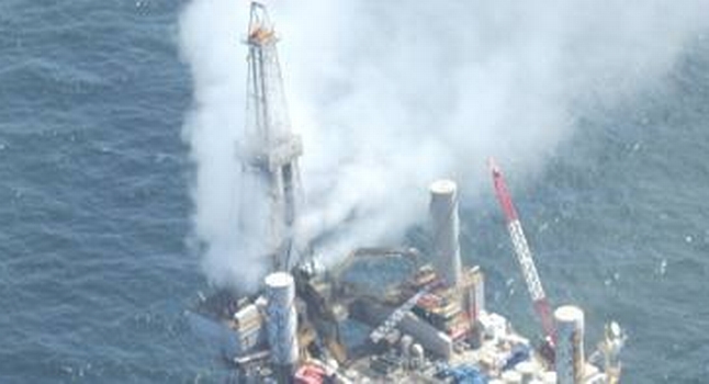 2013 07 24 Hercules Offshore cantilever jack-up rig leaking methane