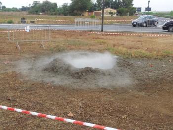 2014 03 03 Fiumicino Gas Vent, leaking CO2, N2, methane, ethane, H2S leaks from drilling error crater 15 km sw of Rome
