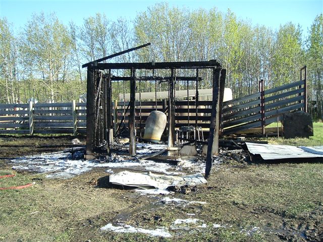 2006 05 09 Bruce Jack Water Well Pump house explosion AFTER professionally installed system to vent the dangerous methane and ethane out