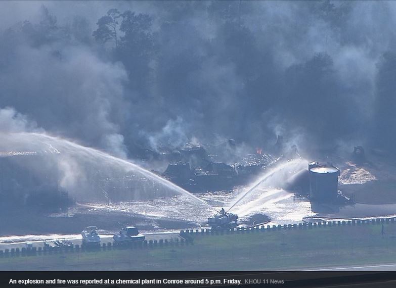 2015 08 14 Chem plant explosion in Texas 8