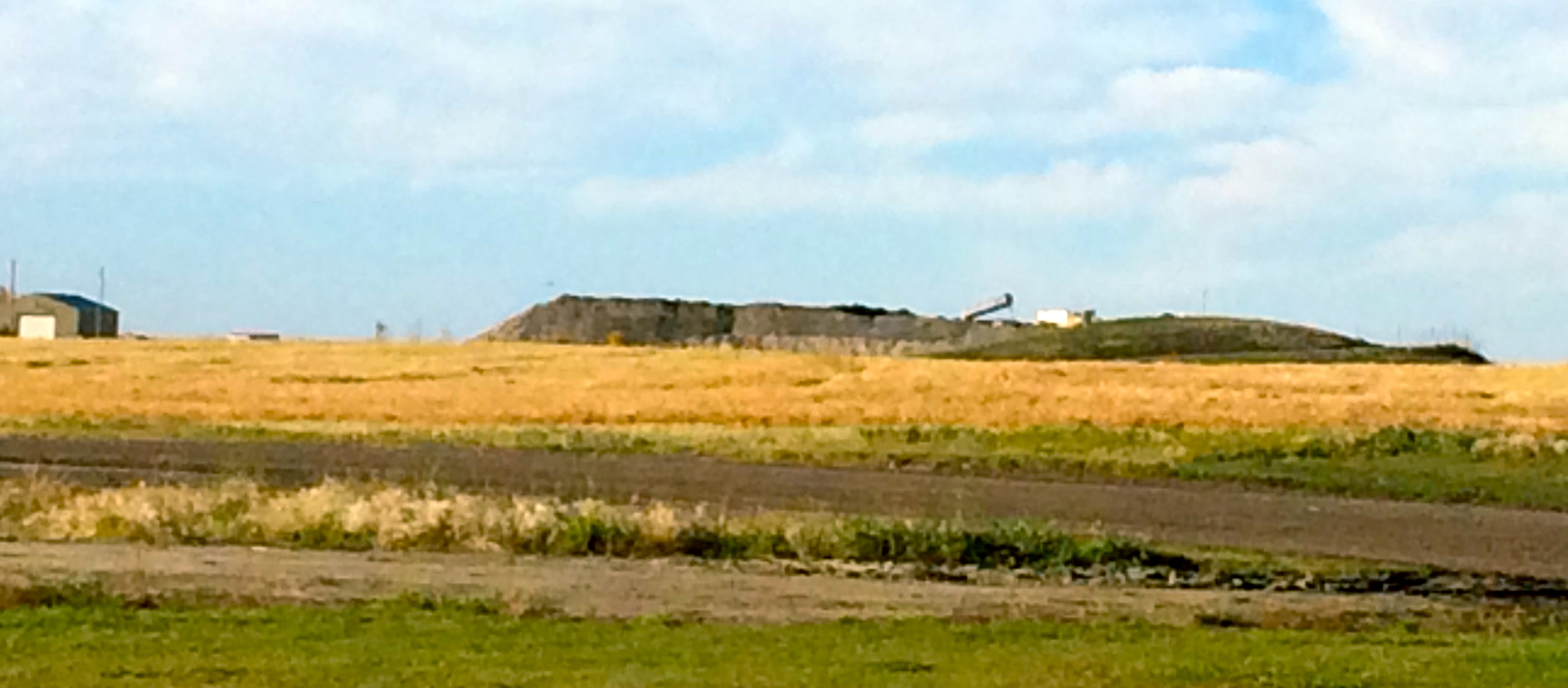 2016-09-27-toxic-oilfield-waste-piles-at-didsbury-landfill-alberta